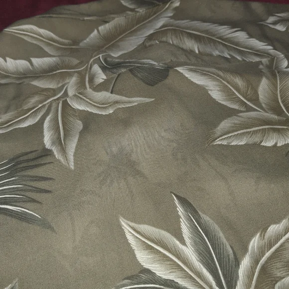 Wyndham Pointe Men's Short Sleeve Floral Leaf Beach Shirt Large Brown Rayon - Picture 6 of 8